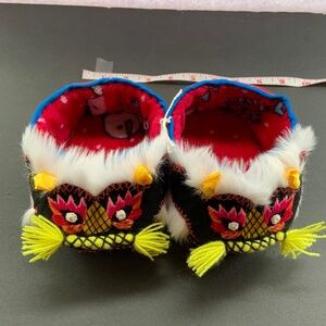 Children’s “LiON SLIPPERS “ Chinese Tradition to keep child safe so they can gri